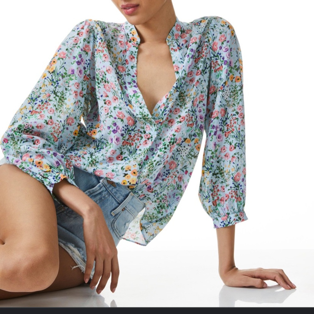 Alice + Olivia Sheila blouse in Coastal Gardens powder blue